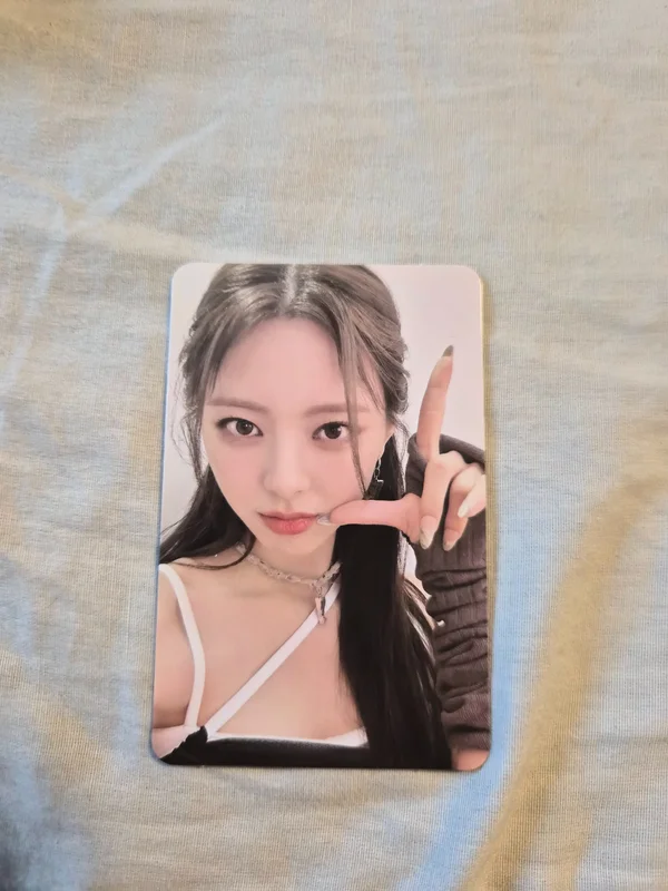 YUNA CHESHIRE LIMITED EDITION