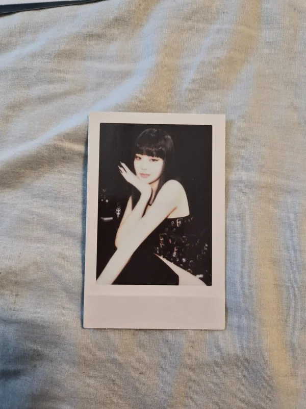 JENNIE BORN PINK BLACK ver.