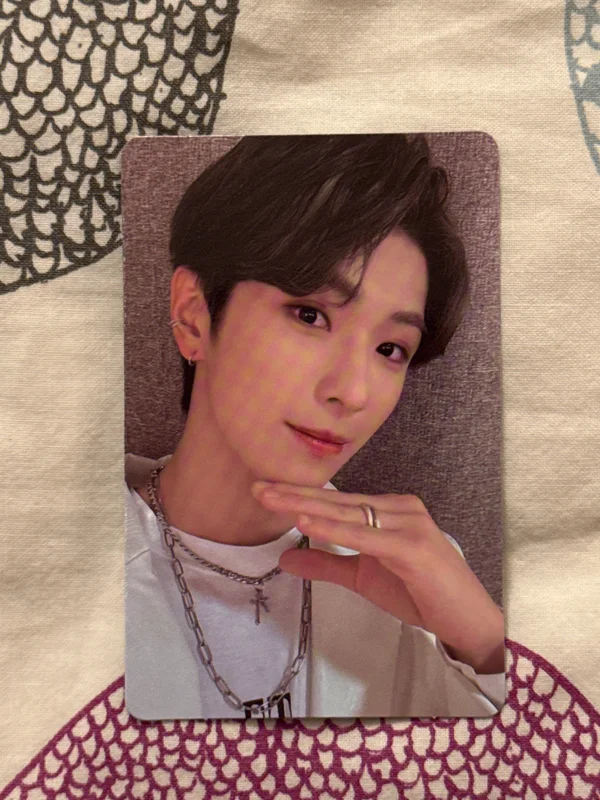 Yonghee Save me Kill me IN EUROPE