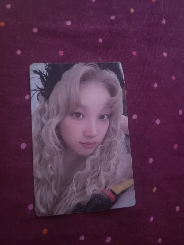i-dle We are POP-UP PVC PHOTO CARD HOLDER STAND