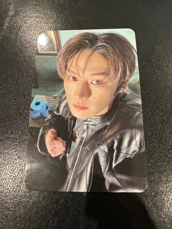 (5-STAR) Lee Know 특