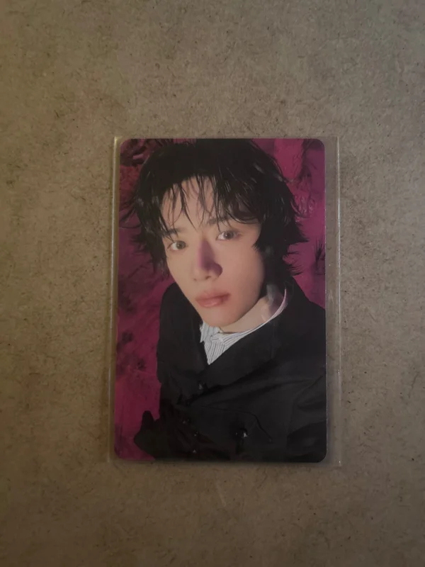 7TH YEAR: A Moment of Stillness in the Thorns Photocard Case Ver. ANXIETY Ver.