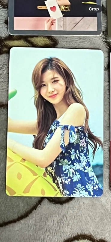 Twicezine juju island sana