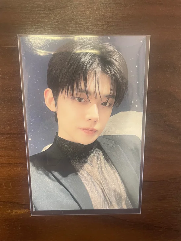 TOMORROW X TOGETHER WORLD TOUR [ACT : TOMORROW] Zip-Up Hoodie