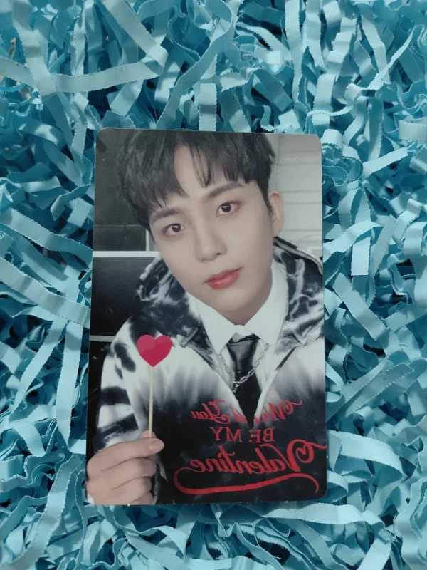 THE WORLD EP.1 : MOVEMENT KQ SHOP