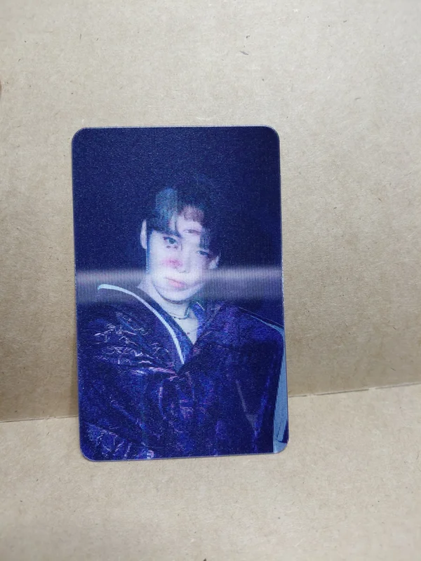 Unlock : GO LIVE IN LIFE LENTICULAR PHOTOCARD SET