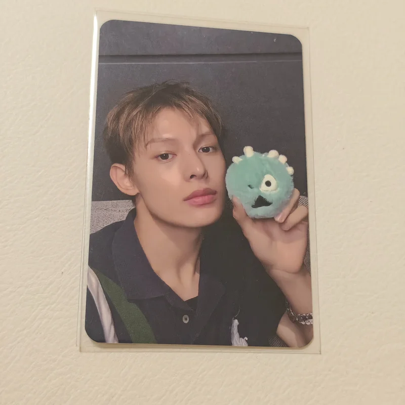 COLOR OUTSIDE THE LINES CORTIS Ball ver.
