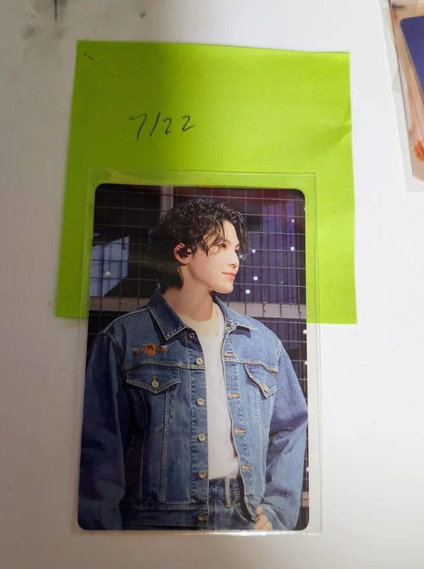 SEVENTEEN EXHIBITION FOLLOW FELLOW RANDOM PHOTOCARD