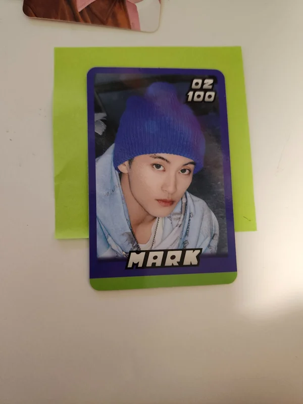 GLITCH ARCADE CENTER POP-UP STORE RANDOM TRADING CARD SET A VER