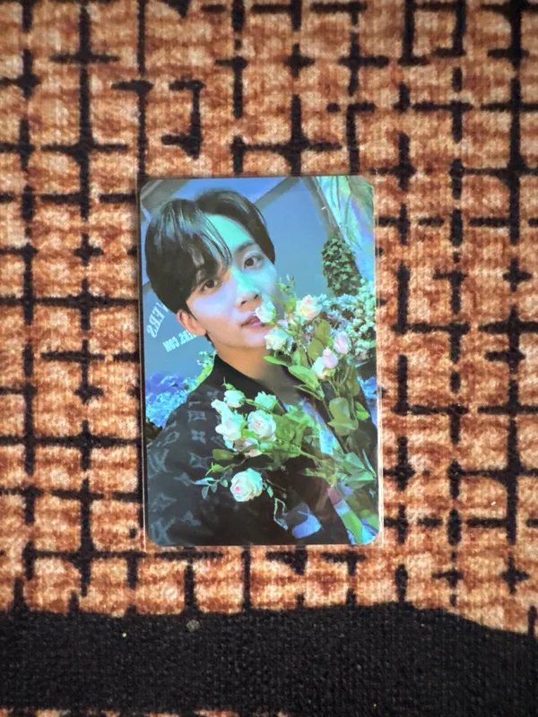 Jeonghan SECTOR 17 M2U LUCKY DRAW