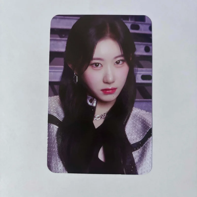 ITZY 2ND WORLD TOUR BORN TO BE in SEOUL TRADING CARD