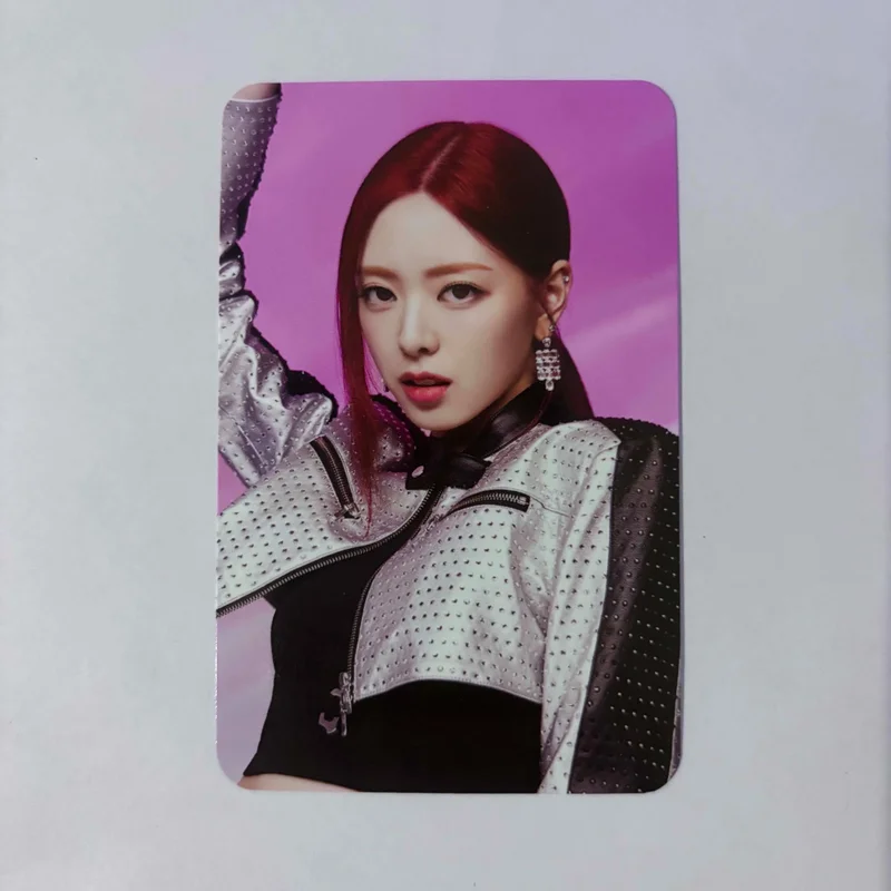 ITZY 2ND WORLD TOUR BORN TO BE in SEOUL TRADING CARD