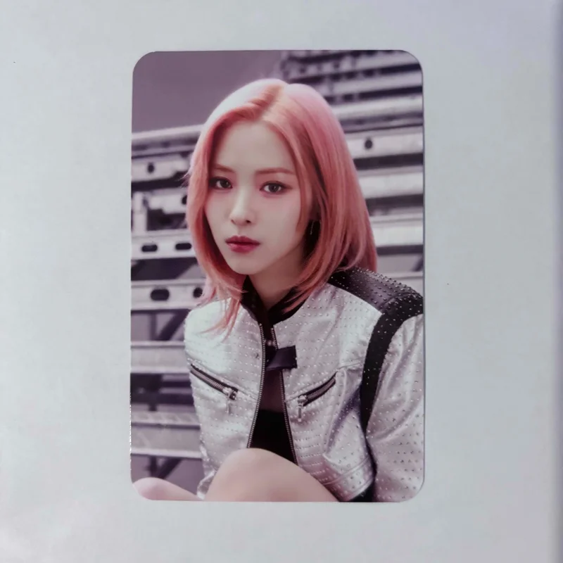 ITZY 2ND WORLD TOUR BORN TO BE in SEOUL TRADING CARD