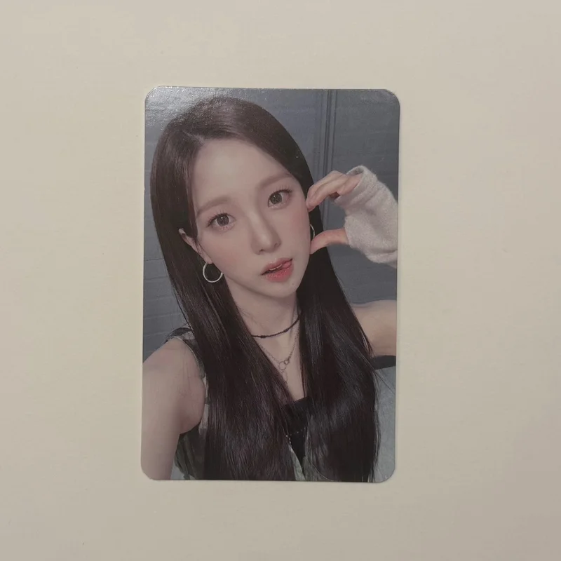 Kep1er Yujin Love Struck Comeback Show M2 Olive Young