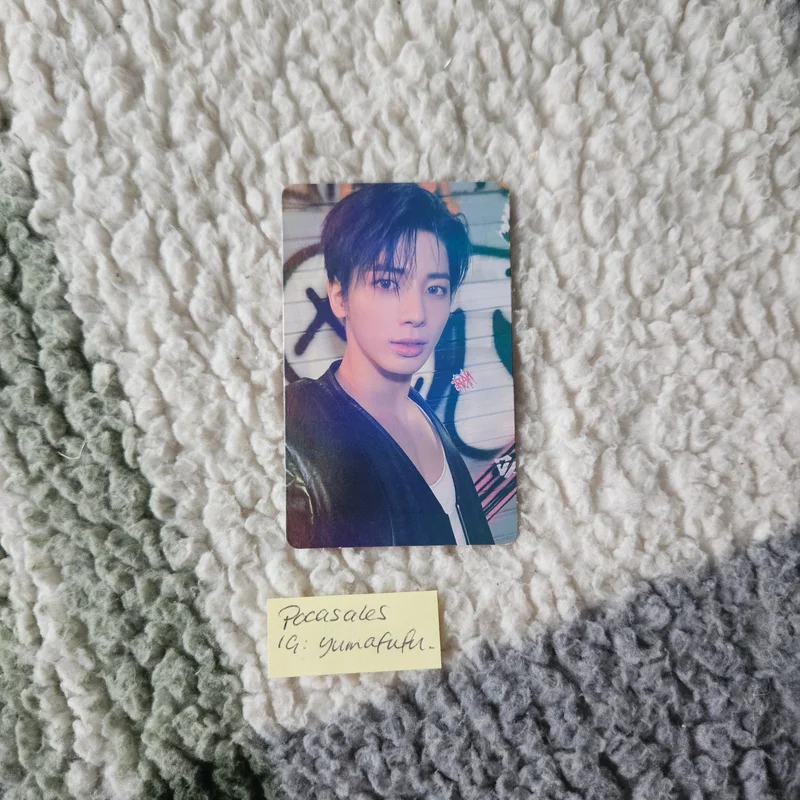minisode 2: Thursday's Child WEVERSE
