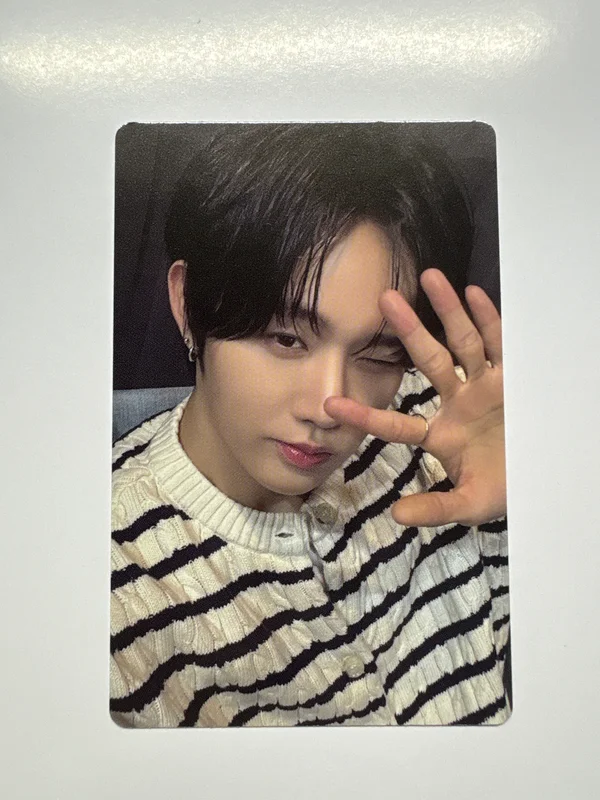 EVNNE Photo Exhibition [INTO THE LIGHT] PHOTOBOOK