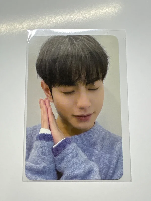 EVNNE Photo Exhibition [INTO THE LIGHT] PHOTOBOOK EVERLINE