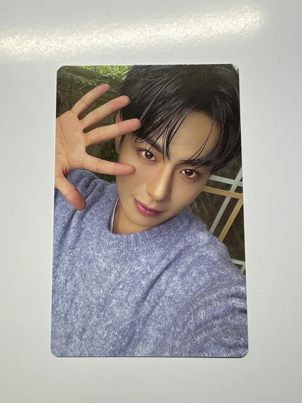 EVNNE Photo Exhibition [INTO THE LIGHT] PHOTOBOOK