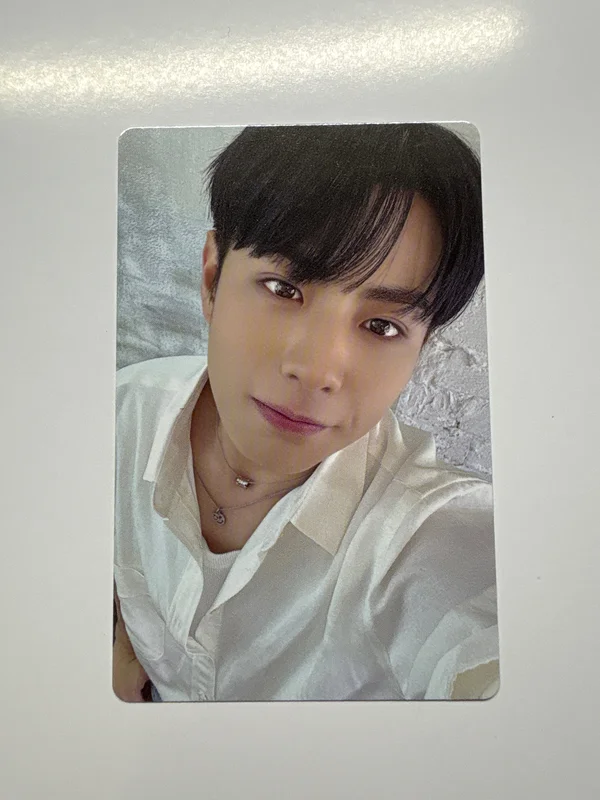 EVNNE Photo Exhibition [INTO THE LIGHT] PHOTOBOOK