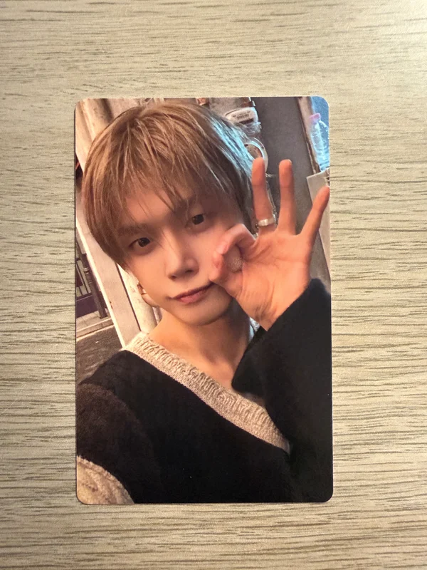 7TH YEAR: A Moment of Stillness in the Thorns SHOWCASE LIVE WEVERSE