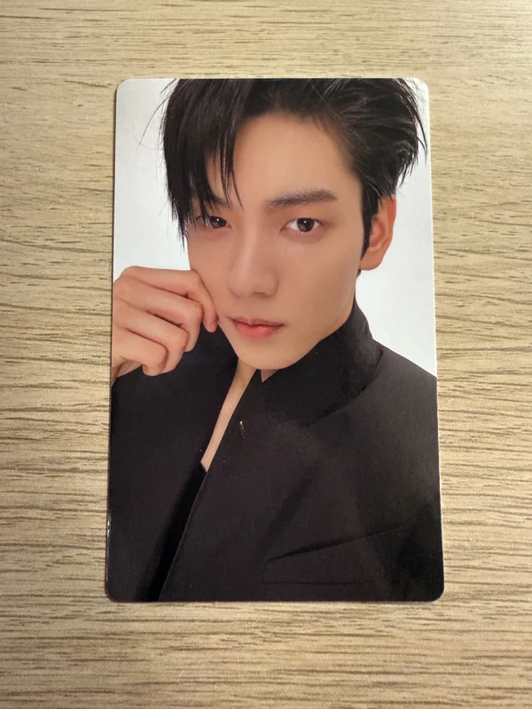 7TH YEAR: A Moment of Stillness in the Thorns THORN Ver. WEVERSE