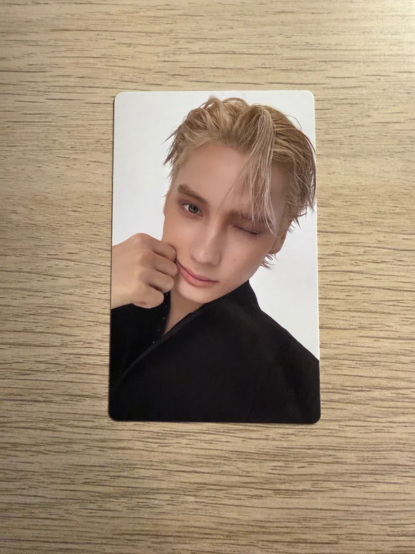 7TH YEAR: A Moment of Stillness in the Thorns THORN Ver. WEVERSE