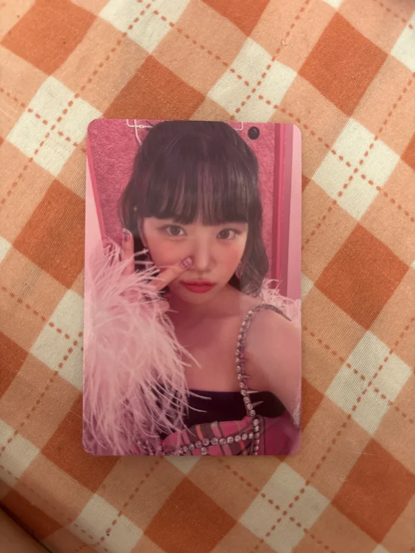 FEARLESS (Japanese ver.) PHOTO CARD