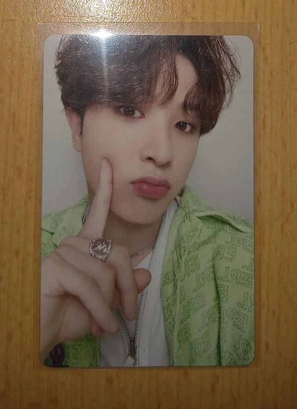 THE SECOND STEP: CHAPTER TWO PHOTOBOOK ver. DEEP BLUE ver.