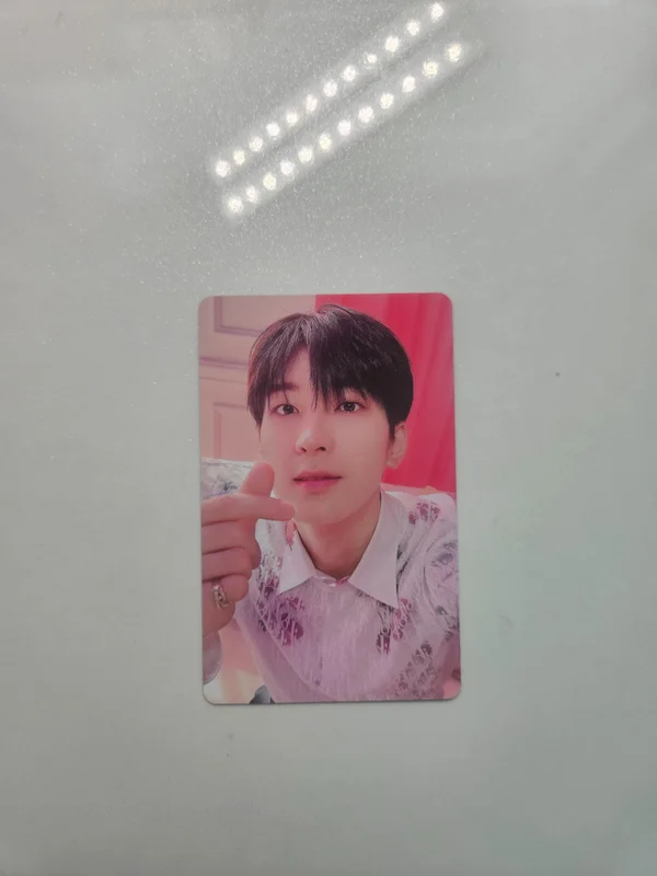 SEVENTEEN 2023 SEASON'S GREETINGS