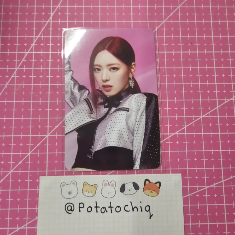 ITZY 2ND WORLD TOUR BORN TO BE in SEOUL TRADING CARD