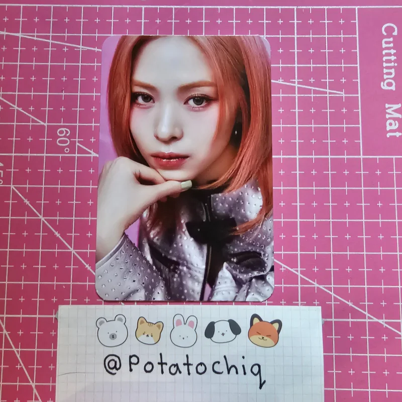 ITZY 2ND WORLD TOUR BORN TO BE in SEOUL TRADING CARD