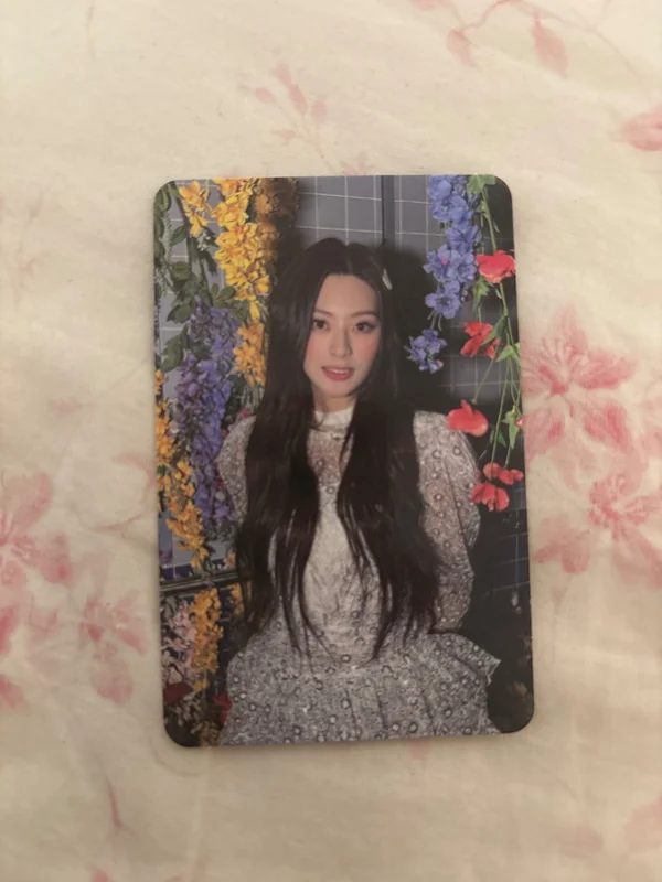 SEEUN | STAYC | Young-Luv.Com