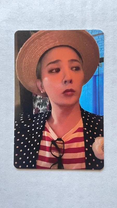 G-DRAGON 2025 WORLD TOUR [bermensch] PHOTOCARD PACK