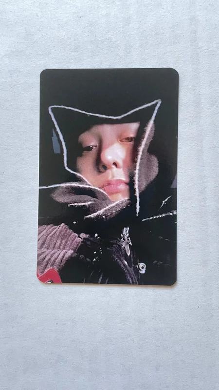 G-DRAGON 2025 WORLD TOUR [bermensch] PHOTOCARD PACK