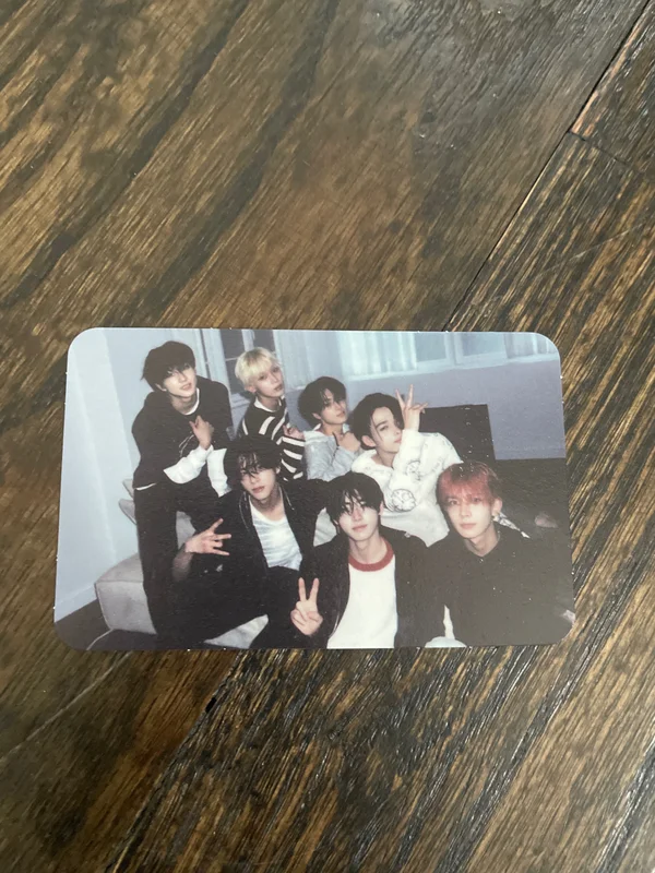 ROMANCE : UNTOLD -daydream- Weverse Albums ver.