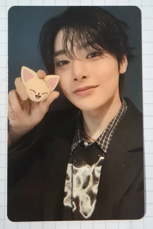 SKZOO TAMAGOTCHI & CASE SET