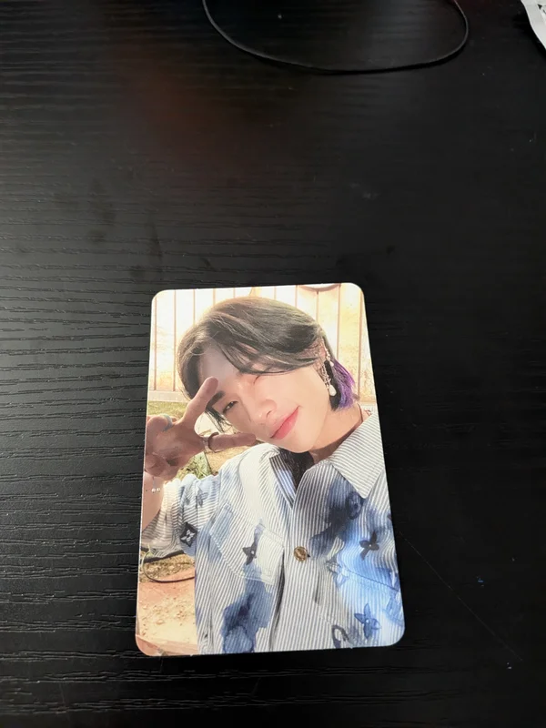 Hyunjin: NOEASY