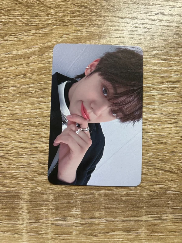 MELTING POINT PHOTOBOOK ver.+Digipack ver. KTOWN4U LUCKY DRAW