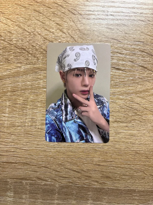 Target: ME Digipack ver. Pre-Order Only