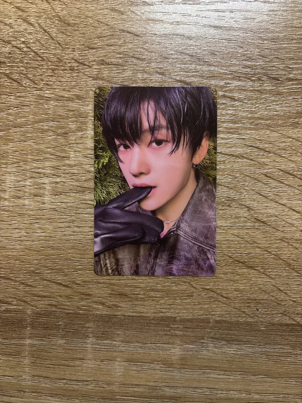 BLUE PARADISE POP-UP STORE RANDOM TRADING CARD SET BLUE ver.