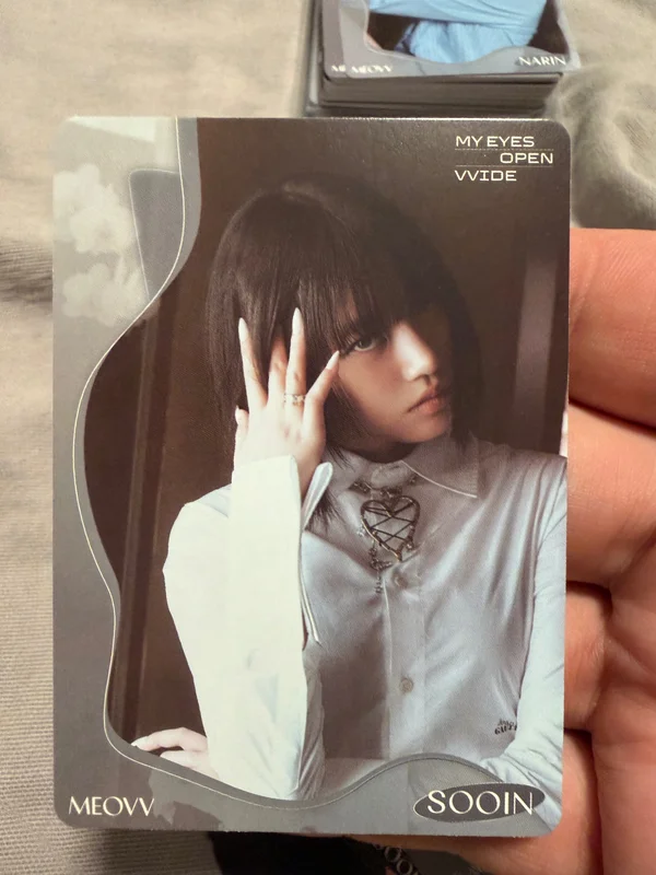 MEOVV TELECA COLLECTION CARD BASE