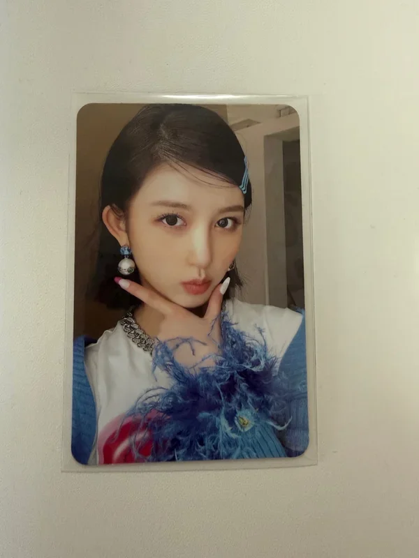 GAEUL - LOVE DIVE ( 3 version )