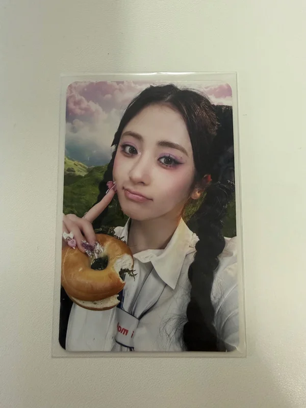 YUNJIN - CRAZY ( vol. 3 version )