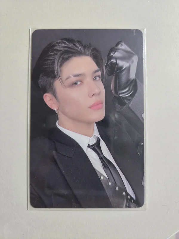 Go in Blind WEVERSE