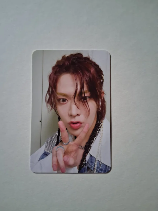 YUTA Fact Check Chandelier Ver.