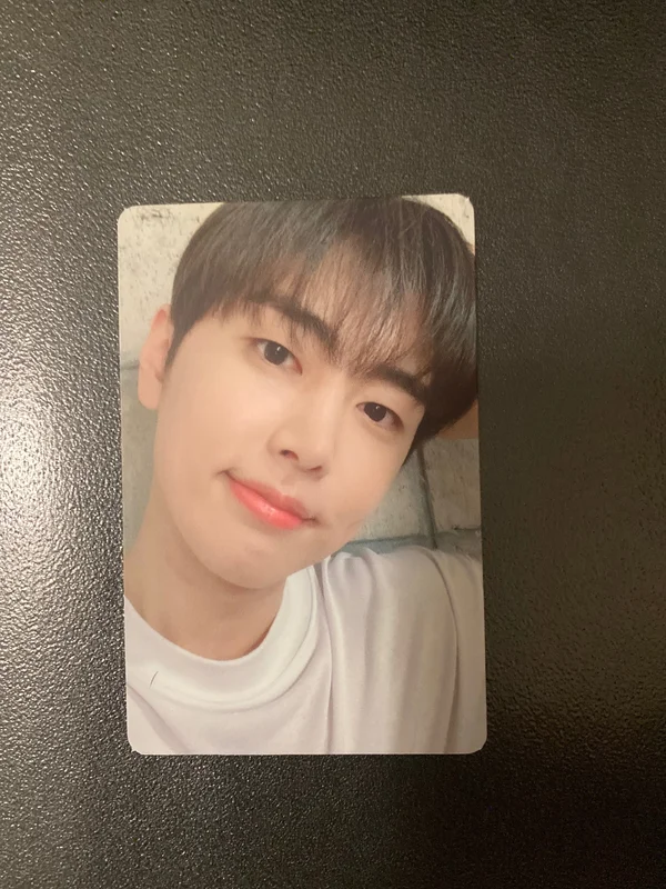 SF9 OFFICIAL FANCLUB FANTASY 4th OFFICIAL FANSHIP KIT