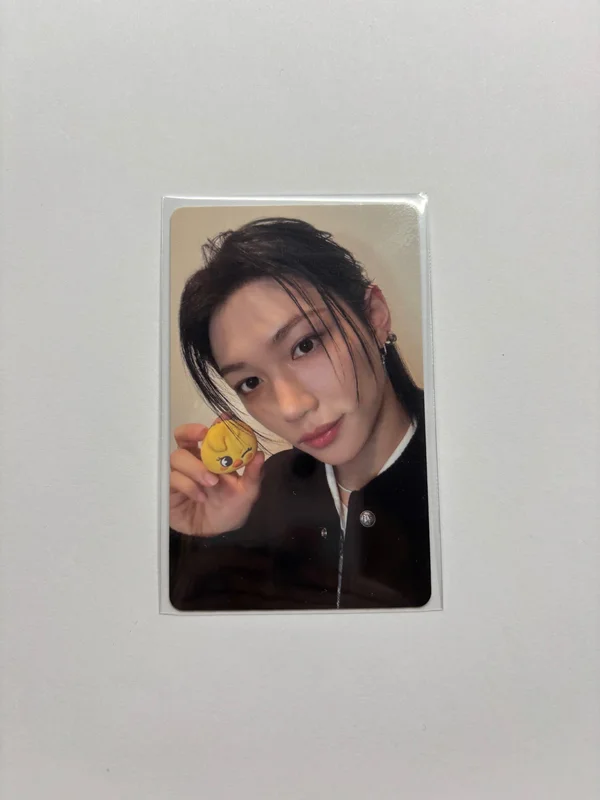 SKZOO TAMAGOTCHI & CASE SET