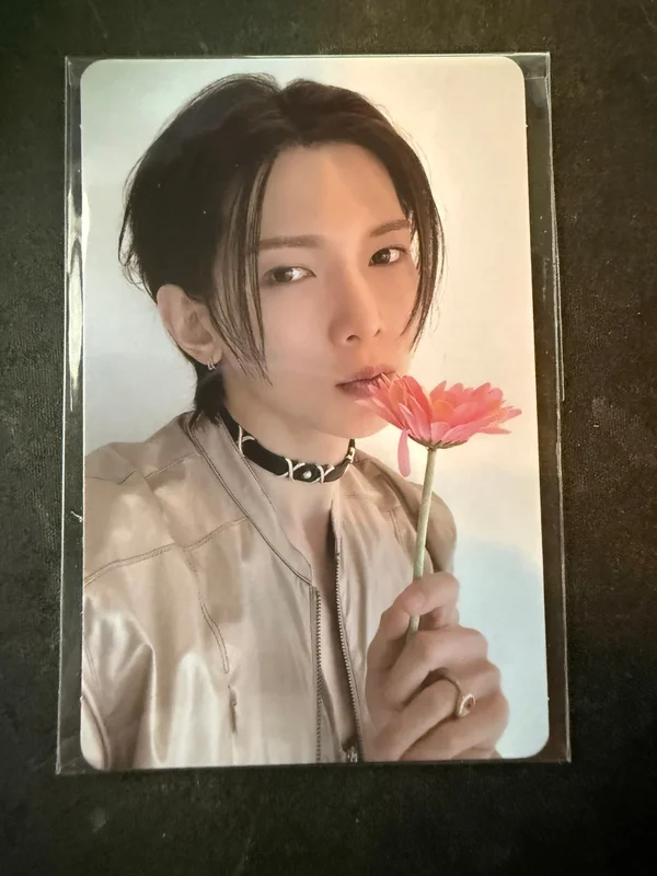 GOLDEN HOUR : Part.3 emart24