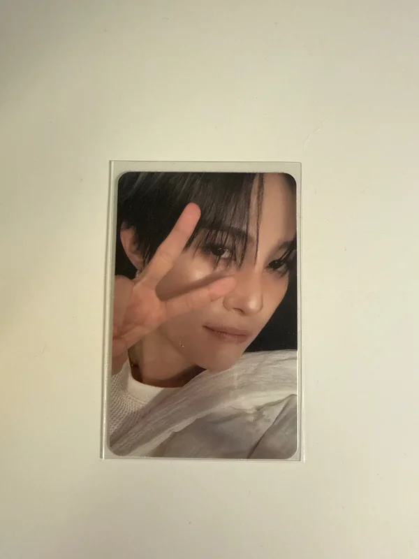 Eternal White Photo Book Ver. Black Ver.