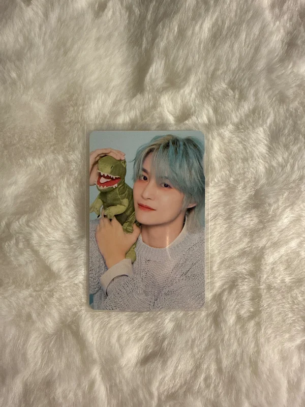 2025 SEASON'S GREETINGS RANDOM TRADING CARD [A ver.]